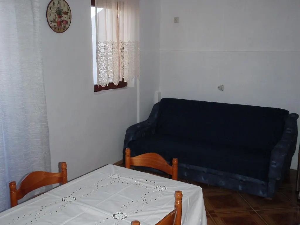 Apartments Ariana Pag Island