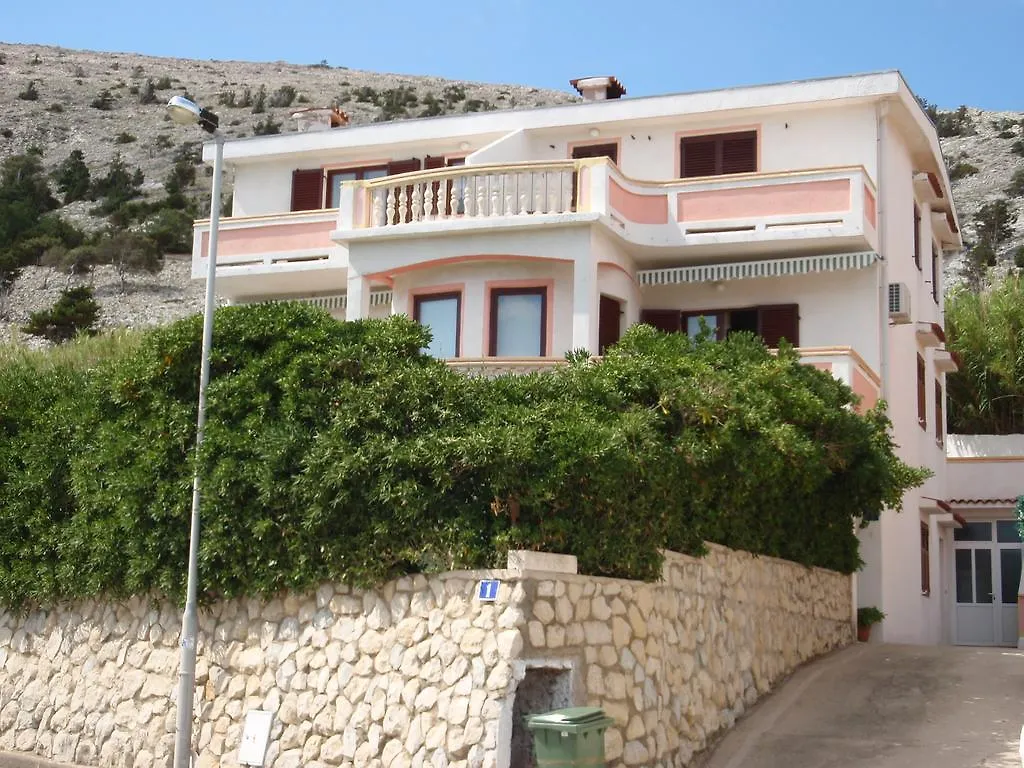 Apartments Ariana Pag Island
